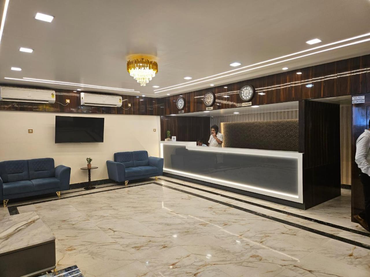 Hotel Maa Laxmi Palace 데오가르 외부 사진