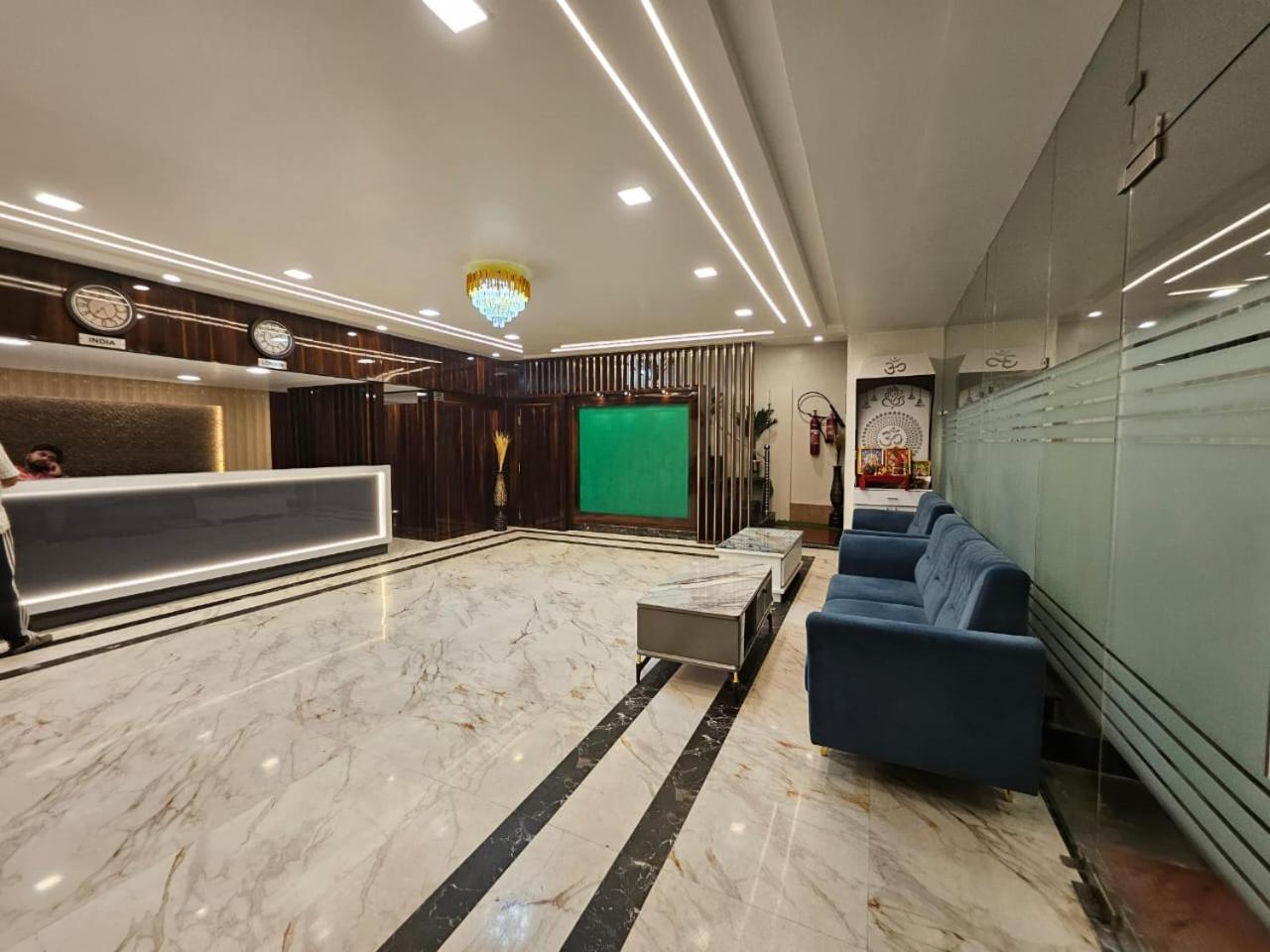 Hotel Maa Laxmi Palace 데오가르 외부 사진