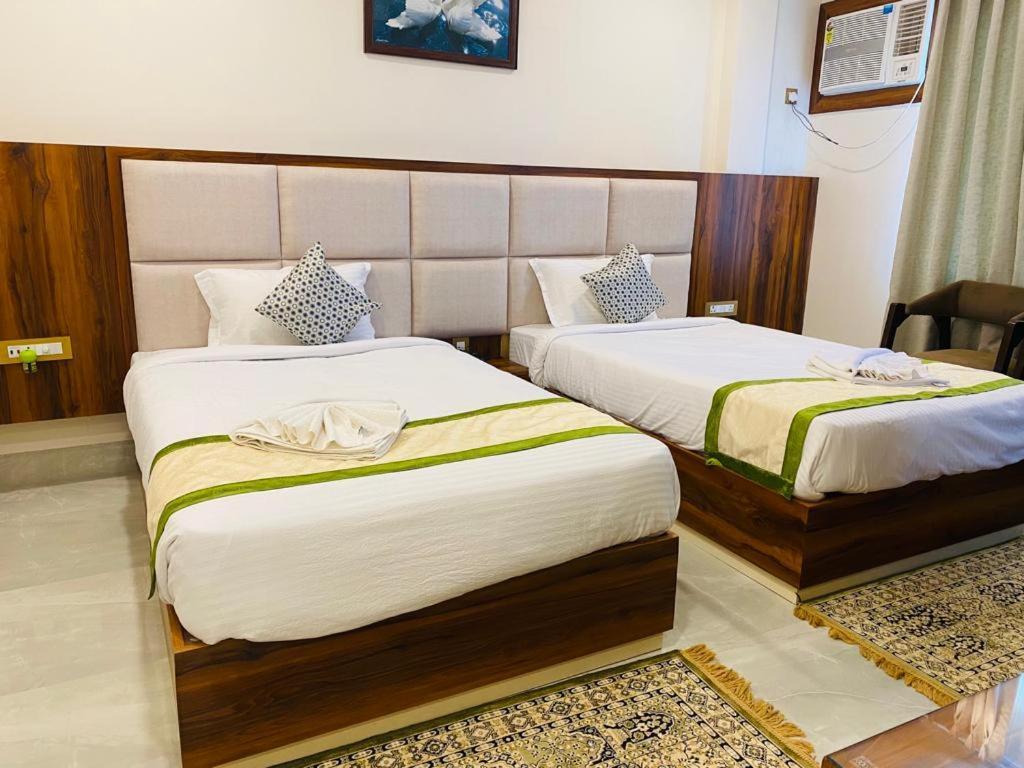 Hotel Maa Laxmi Palace 데오가르 외부 사진